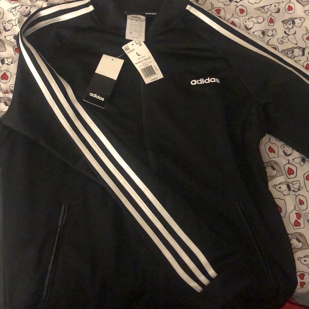 black/white Adidas hoodieles sweater.